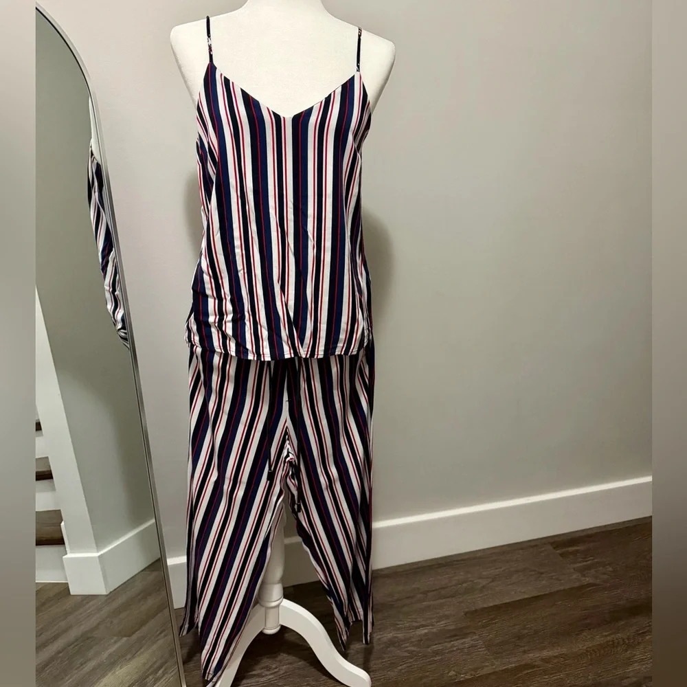 2pc Liverpool Navy and White Striped Set - Picture 4 of 4